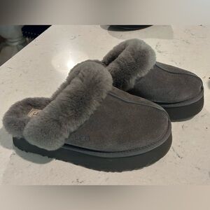 Ugg slippers gray size 7